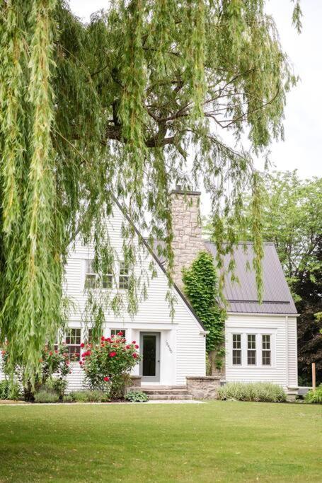 Waterfront Niagara-On-The-Lake Farmhouse On A Vineyard Vila Exterior foto