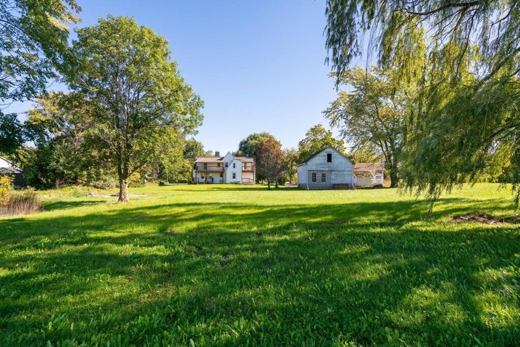 Waterfront Niagara-On-The-Lake Farmhouse On A Vineyard Vila Exterior foto